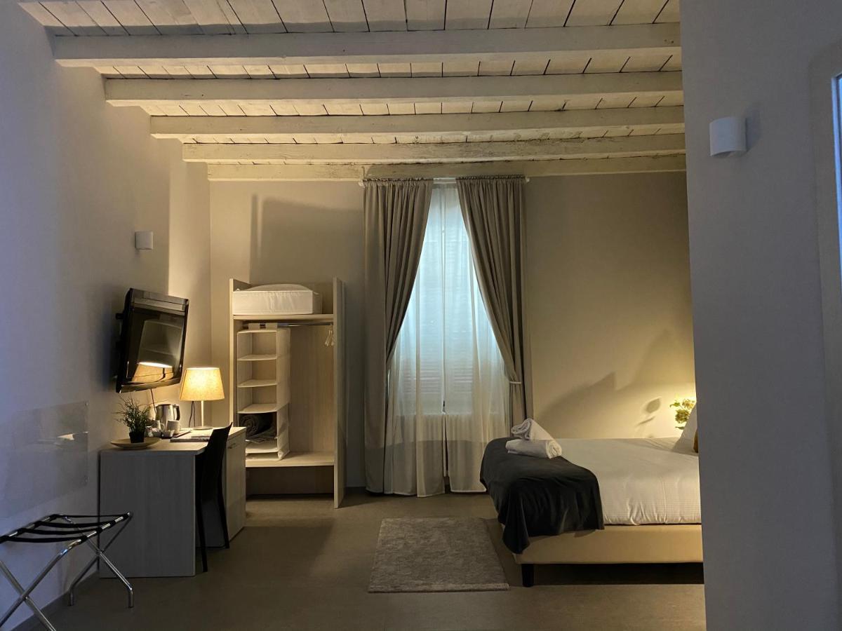 Lo Stallone -Malpensa Milan Airport Hotel Buscate Ngoại thất bức ảnh