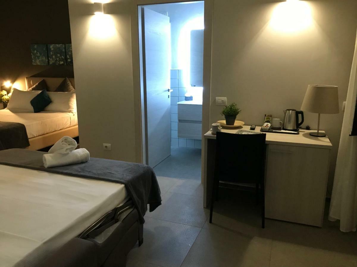 Lo Stallone -Malpensa Milan Airport Hotel Buscate Ngoại thất bức ảnh